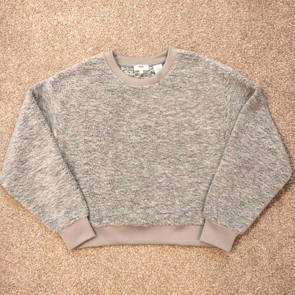 NWT Sz XS Levi's Fuzzy Gray Fleece Sweatshirt